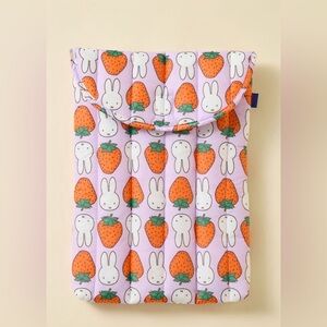 BAGGU Puffy 16" Retro Recycled Laptop Sleeve NWT - Strawberry Miffy